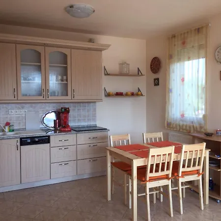 Napos Terasz Apartman Apartment Siofok